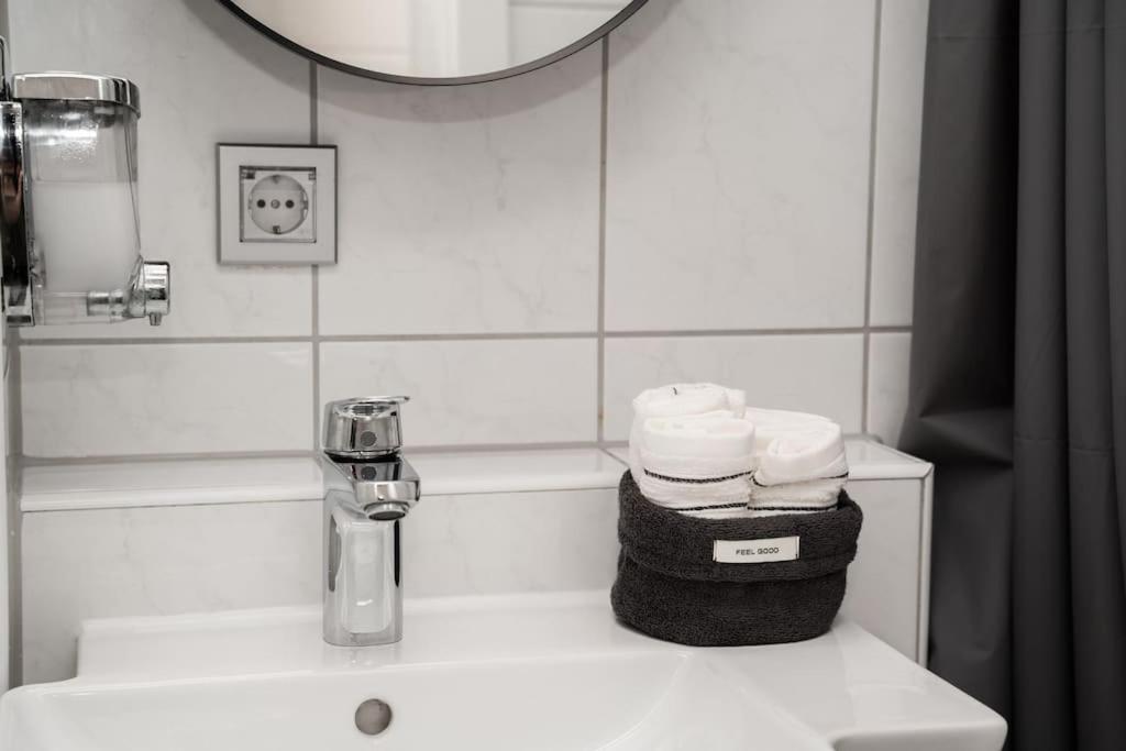 Cozy Apartment In Prime Location With Balcony - Hotel Comfort In 2 Room Apartment In Cologne Neumarkt - City Loft 11 - Eksteriør bilde